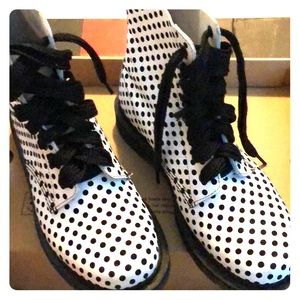 Fashionable boots! Dr. Martens